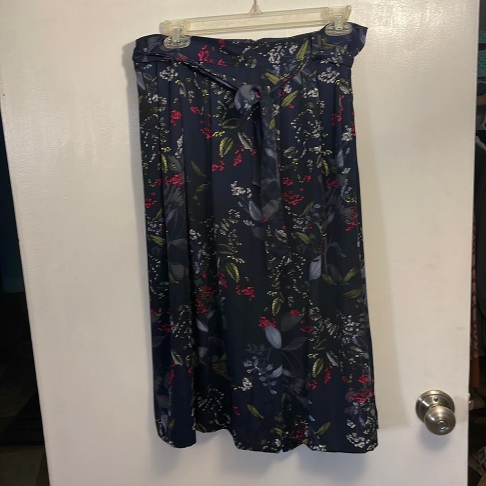 Banana Republic long skirt size 8